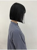 黒髪ぱつっとボブ