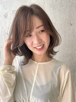 ラダ(Lada)&nbsp;ボブ 顔まわりレイヤー くびれボブ くびれヘア エアリーボブ