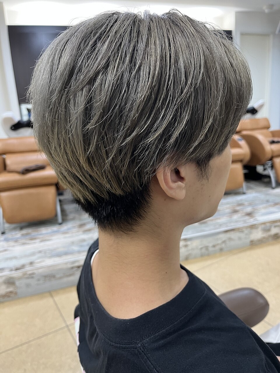 グレージュカラーセンターパートスタイル：L183262860