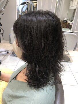 ネオリーブギンザ 銀座店(Neolive GINZA) レイヤーミディアムヘア　低温デジパで作るウェーブパーマ