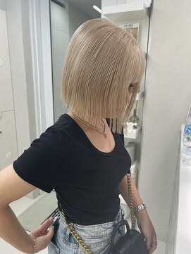 ガガ 心斎橋(GAGA) 韓国/ハイトーンカラー/ワンホンヘア/レイヤーカット/髪質改善