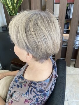 マイノリティー 石橋店(Minority) ハイトーンカラー　ホワイトカラー　脱白髪染め