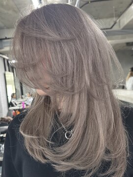 アポロ 横浜駅店(apollo) レイヤーボブハイライトブリーチレイヤーハイトーングレージュ