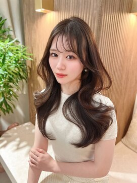 クム(kumu) 【kumu】 ロングレイヤー/顔周りカット/栄/名古屋