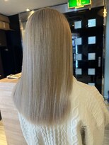 ヘアメイク フォックス 錦店(hair make FOX)&nbsp;透明感/艶髪/ロング/ストレート/外国人風/ホワイトベージュ