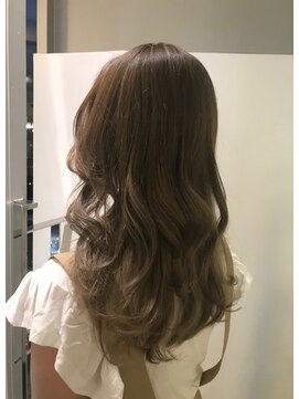 アージェガーデン(AGEE GARDEN) milkteaashcolor/レイヤーロング