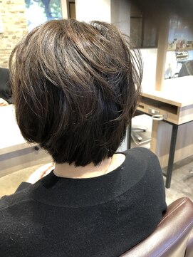 ビースリー ロア ふわっとボブ