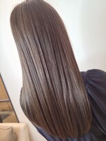 ジーナ 本八幡(Zina)&nbsp;大人かわいい20代30代40代小顔ショコラベージュ　Zina本八幡