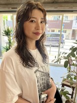 ユニ(uni)&nbsp;ロングパーマ/ピスタチオカラー/グレージュ/２０代/３０代