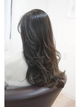 キキコウベ(kiki-kobe) 【30代 猫っ毛さん水素トリートメントを続けています】ロング