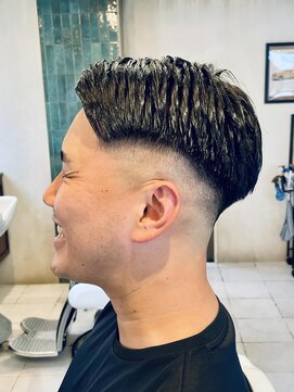 グレイスフルバーバーロンドン 大宮店(Graceful Barber London) 【20代 男性】ロンドン七三スキンフェード(大宮/バーバー)