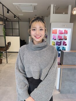 【駐車場完備/桃山南口駅徒歩5分】完全マンツーマン施術で、髪のお悩みや希望のスタイルも相談しやすい◎