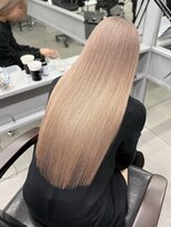 ロイス 神宮前(ROIS) 赤残量、縮毛矯正履歴からミルクティーベージュ