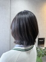 ピリナバイケーツー(Pilina by k-two)&nbsp;ミディアムレイヤーボブ