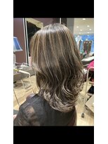 トゥーヘアー(too hair) ハイライト