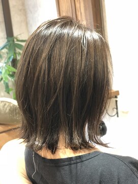 レガーロ(RegaLo) 明るめグレージュ外ハネボブ