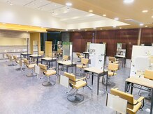 エース 間明店(A)の雰囲気（広々20席!開放感のあるsalon◇[髪質改善,ハイライト]が人気◎）