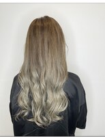 ロッカ ヘアーイノベーション(rocca hair innovation)&nbsp;大人シルバーグラデーション