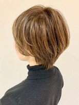 アース 菊名店(HAIR&MAKE EARTH) 30代40代ショート丸みレイヤーカットベージュハイライト