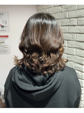 リーオオサカ(Lee Osaka) 【モモカ】コテ巻きが苦手な方へ☆デジタルパーマ