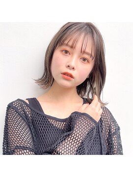 ノイカーム(noi Calm) ハイライトグレージュ切りっぱなしボブ前髪地毛風ストレート