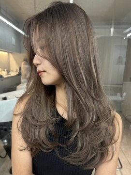 ヨロ 小岩(YOLO) ハイライトショートヘアダブルカラーイルミナカラーオージュア