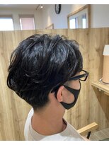 カミケンネクスト(kamiken.next)&nbsp;ゆるパーマ束感マッシュ刈り上げ無造作【カミケンネクスト】