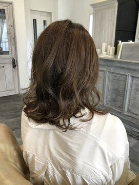 モワ 仙台(Mois) レイヤーロングベージュ/髪質改善似合わせカットイメチェン/仙台