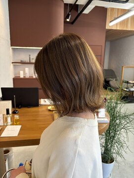 ミーシグ(mysig.) 外ハネミディアム