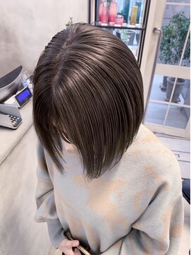 ロマリア(Lomalia) 【Lomalia表参道】パールグレージュ/グレージュカラー