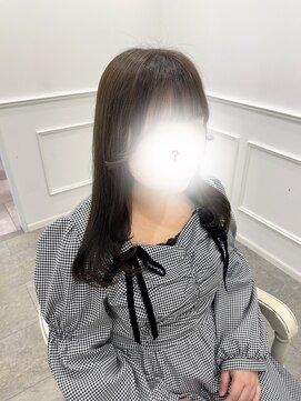 リルミー(Lilme) ブリーチなし＊透明感たっぷりなオリーブヘア＊新井