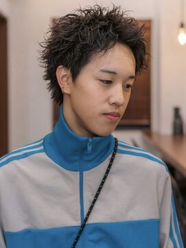 ザ ワンアンドオンリー シズオカ(The one and only. Shizuoka) x/Men’s/フェザーパーマ/サーフカール/ニュアンスデザイン