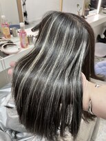 ブレンド 渋谷(BLend)&nbsp;ホワイトグレージュミニウルフデジタルパーマチェリーブラウン