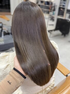 ソピ バイ インビテーション(sopi by invitation) 髪質改善トリートメント オリーブベージュ☆