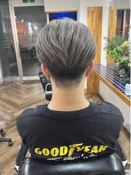 シーン(SCENE)の写真/20代から60代まで幅広い年齢層に支持されるサロン”SCENE”。パーマやカラーであなたの個性を引き立てます