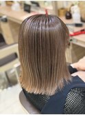 乾かすだけで楽ちん白髪ぼかしボブ