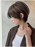 カット/ホワイトグレージュ/レイヤーカット/チェリーブラウン