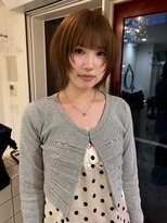 シイ(SIE) ショートレイヤーカット