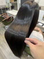 ルッカランス 経堂店(Lucca Lance)&nbsp;美髪矯正/うねりを整える艶仕上げ/20代/経堂/メテオ