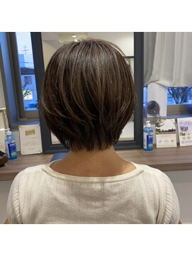 ピアーネ(PIANE) 流行りの人気ショートヘア