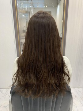 エスカーラ 表参道(THE ESCALA) ラベンダーアッシュの艶カラー【タビラマユミ】