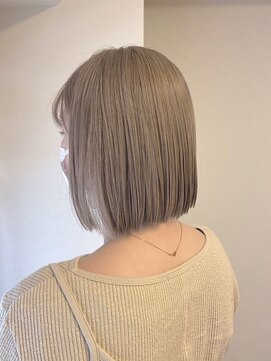 ニード(need) ミルクティーベージュ