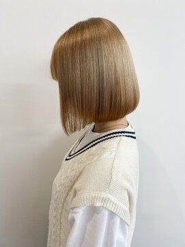 ノラ シンディ(NORA CYNDY) ベージュカラー♪