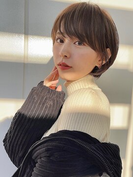 アイドットプラス 表参道(i.+omotesando) 小顔ヘアふんわりショート簡単スタイリングブリーチなしカラー
