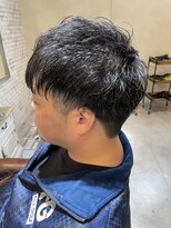 アンド(&)&nbsp;ツーブロック＋束感