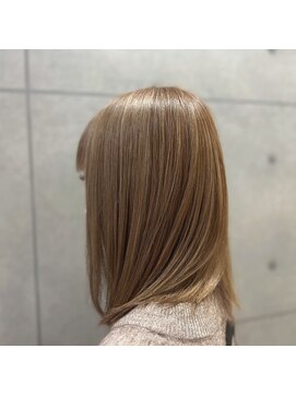 ヘアメロウ ココ(hair mellow CoCo...) 全頭白髪ぼかしハイライト