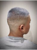 シルバーカラー　スキンフェード
