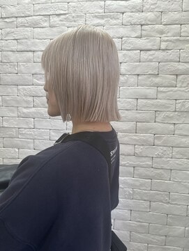 ブレス(bless) White beige