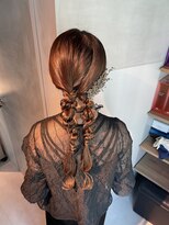 シャルムバイケンジ(Charm.by KENJE)&nbsp;【ツインポニーテール】結婚式/銀座/ヘアセット/アレンジ