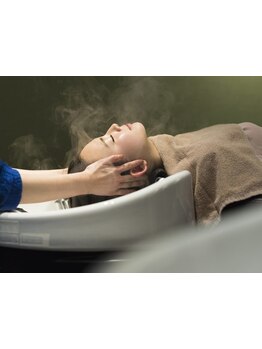 【大人女性専門】この髪なら、また明日からも頑張れる♪大人女性の髪のお悩みを解決へと導きます。